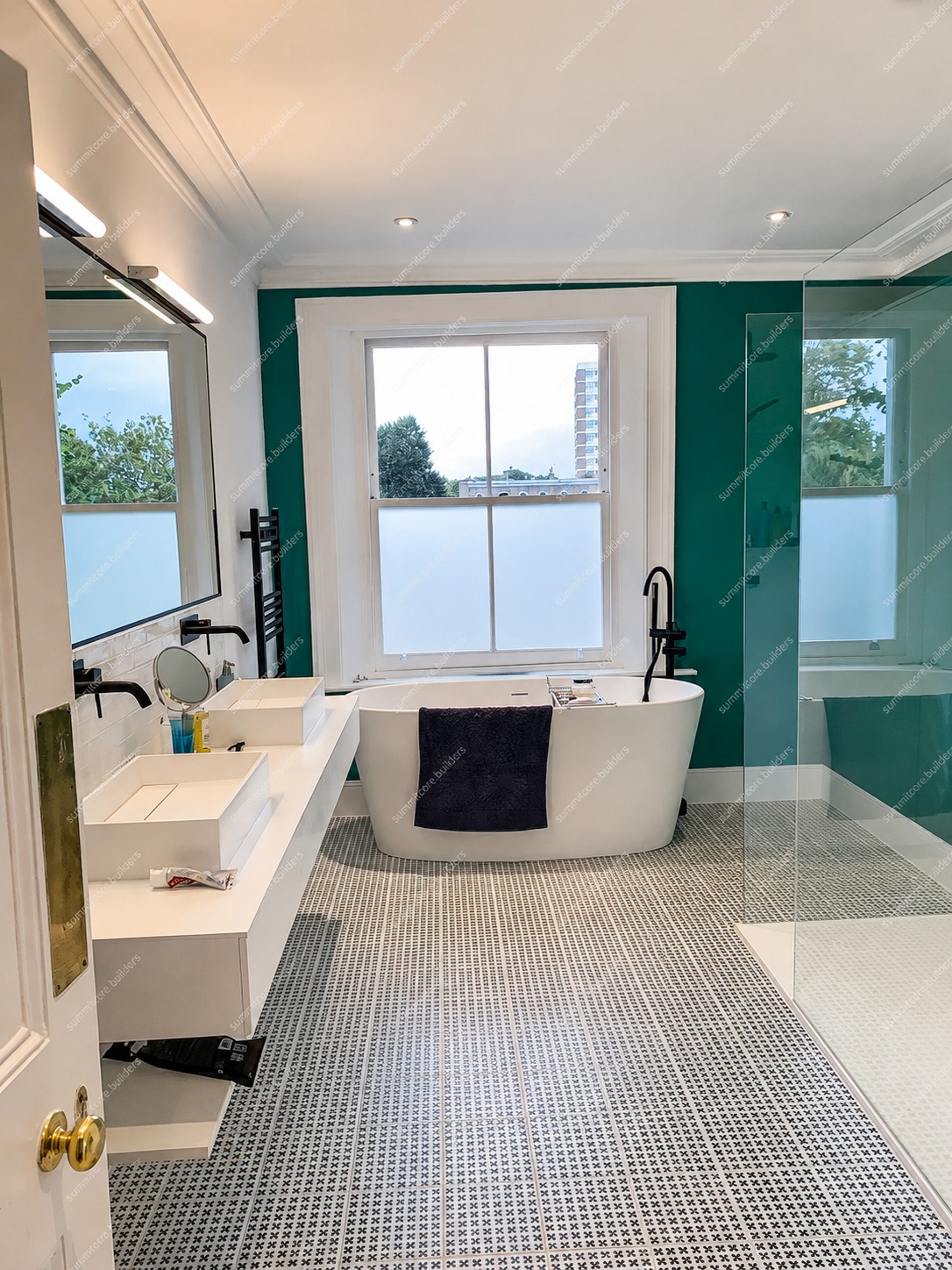 Sash Window Bath