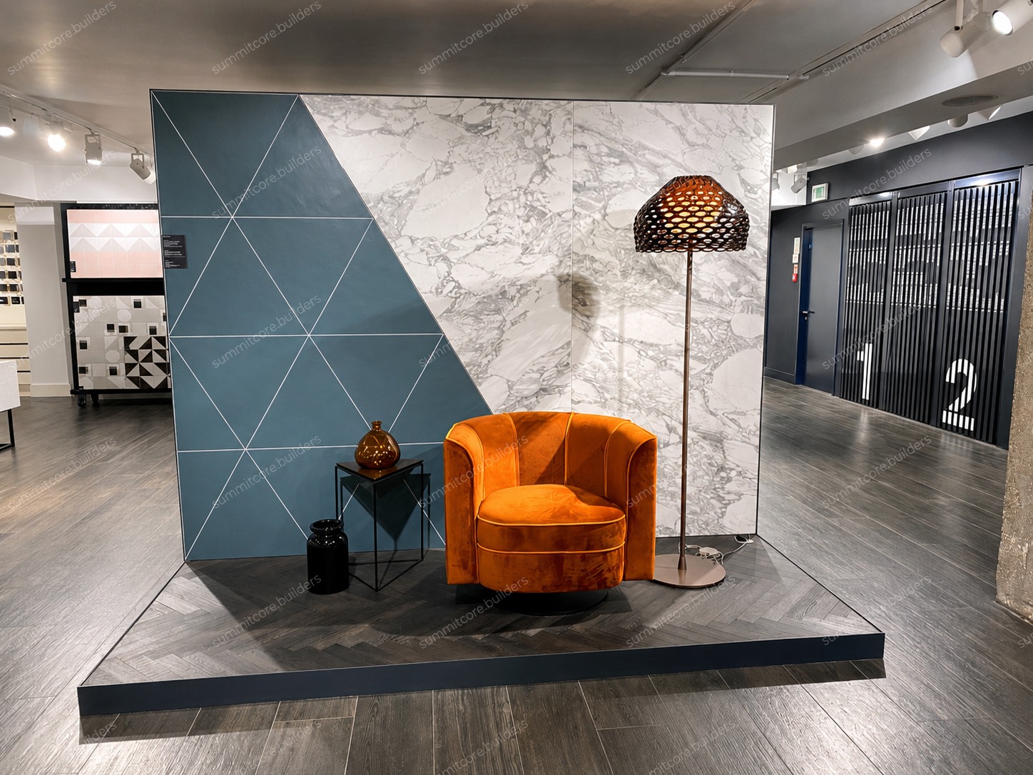 Triangulation Lounge